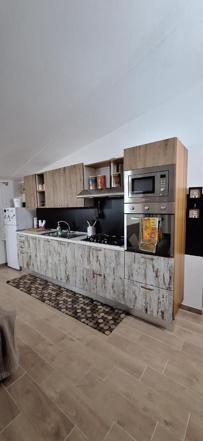 Ariosto Apartment Мондрагоне Екстериор снимка